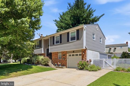 8619 Belfry Dr, PHILADELPHIA, PA, 19128-1918 | Card Image