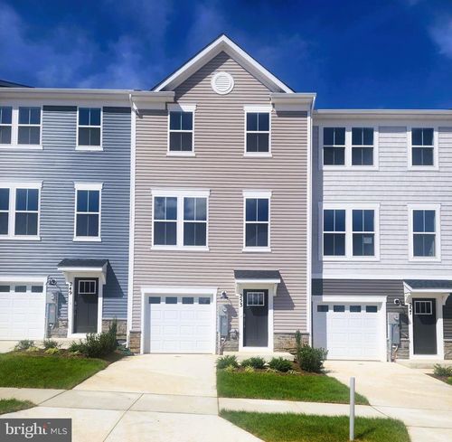 253 Newton Pippin Drive, MARTINSBURG, WV, 25403 | Card Image