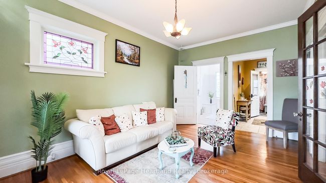 132 Elgin Ave E, House other with 3 bedrooms, 2 bathrooms and 5 parking in Goderich ON | Image 5