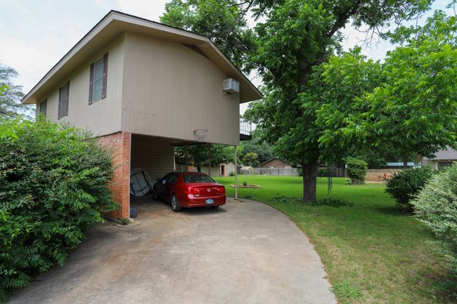 Driveway & Carport | Image 25