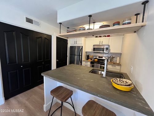 33202-5751 N Kolb Road, Tucson, AZ, 85750 | Card Image