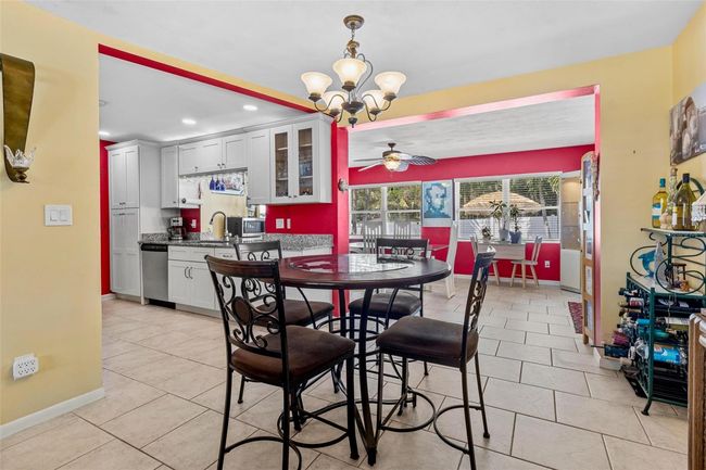 Dining area | Image 9