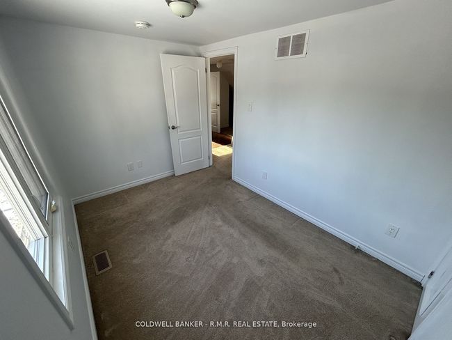 2 - 303 Muriel Ave, Home with 2 bedrooms, 1 bathrooms and 2 parking in Oshawa ON | Image 6