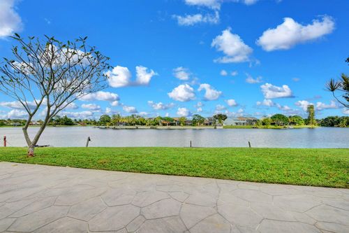 12561 Shoreside Ln, Wellington, FL, 33414-8005 | Card Image