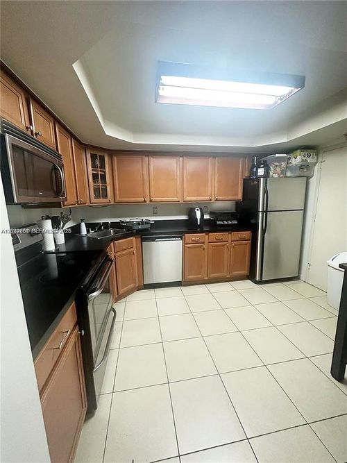 1404-2750 Ne 183rd St, Aventura, FL, 33160-2158 | Card Image