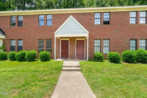 8117 Farmlea Cir, Raleigh, NC, 27616-7707 | Card Image