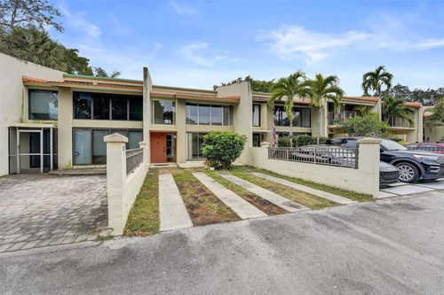 2-750 E Coco Plum Cir, Plantation, FL, 33324-3746 | Card Image