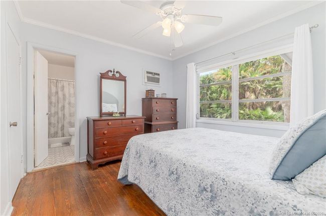 Primary Bedroom | Image 15