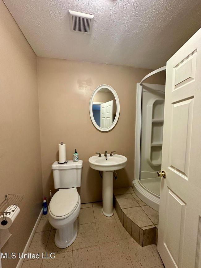 BONUS ROOM BATH | Image 39
