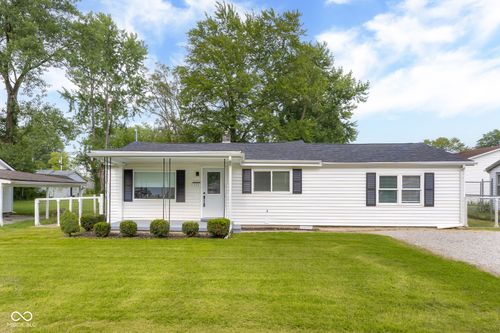 533 Patterson Rd, Columbus, IN, 47203-4210 | Card Image