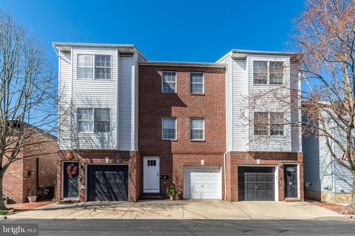 62 Church St, Lambertville, NJ, 08530-2129 | Card Image