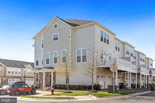 23595 Kingsdale Ter, BRAMBLETON, VA, 20148-7615 | Card Image
