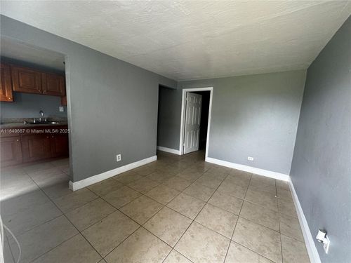 apt-3-4017 Sw 24th St, West Park, FL, 33023-3479 | Card Image