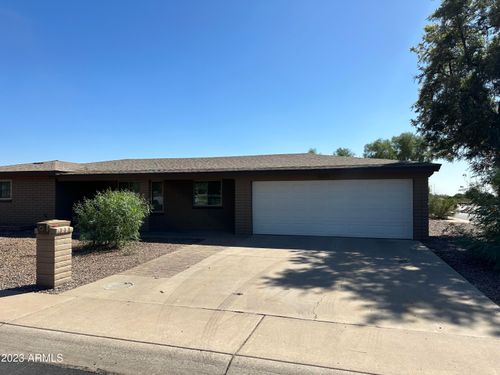 6013 E Evergreen St, Mesa, AZ, 85205-5932 | Card Image