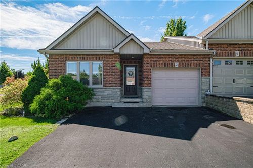2 Millcroft Dr, Simcoe, ON, N3Y5M9 | Card Image