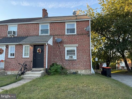 736 E 24th St, CHESTER, PA, 19013-5212 | Card Image