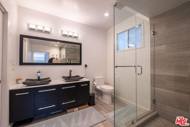 14563 Round Valley Dr, House other with 4 bedrooms, 2 bathrooms and 2 parking in Sherman Oaks CA | Image 22
