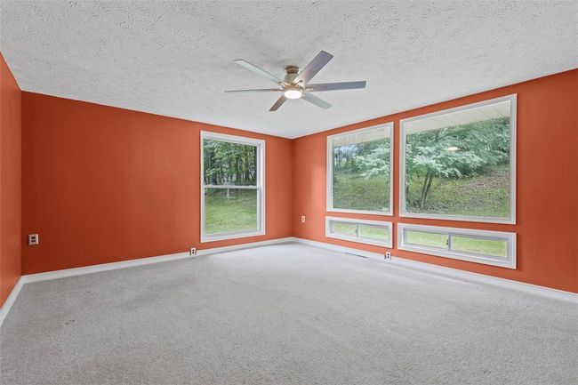 1082 N Boundary Rd, House other with 3 bedrooms, 1 bathrooms and 3 parking in Cranberry Twp PA | Image 38