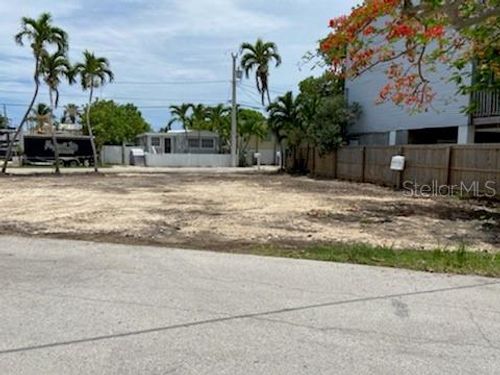 3 El Monte Ln, Key West, FL, 33040-5415 | Card Image