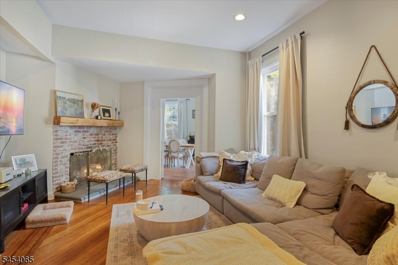 Residential Lease in Bloomfield Twp. 3