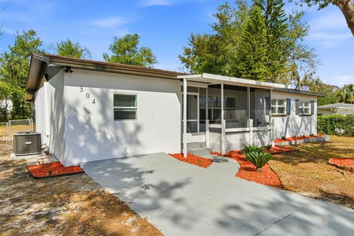 304 Forest Park Ave, TEMPLE TERRACE, FL, 33617-4135 | Card Image