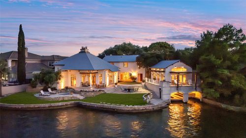 110 Applehead Island Dr, Horseshoe Bay, TX, 78657-5709 | Card Image