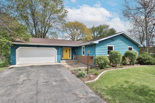 218 Nerge Rd, Roselle, IL, 60172-4921 | Card Image