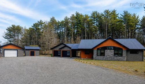 6672 Highway 1, Coldbrook, NS, B4R1B7 | Card Image