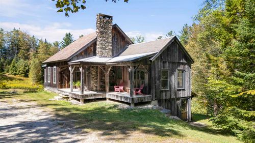 3221 Hapgood Pond Rd, Peru, VT, 05152-9602 | Card Image