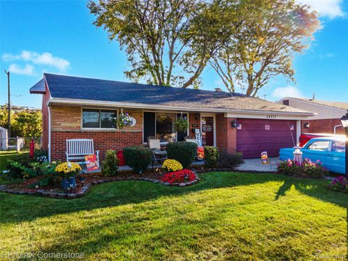 34217 Aztec Dr, Westland, MI, 48185-7028 | Card Image