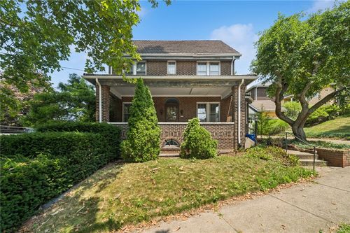 6021 Hampton St, Pittsburgh, PA, 15206-1753 | Card Image