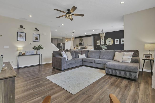 Living Room | Image 15