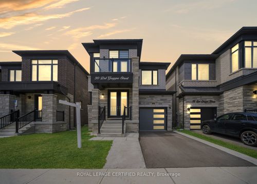 30 Del Grappa St, Caledon, ON, L7C4L2 | Card Image