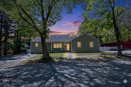 45 Adanac Rd, Milton, MA, 02186-2505 | Card Image