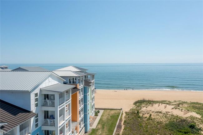 APT-121B - 3738 Sandpiper Rd, House attached with 2 bedrooms, 2 bathrooms and null parking in Virginia Beach VA | Image 49