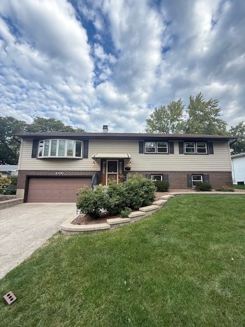 1000 59th St, Lisle, IL, 60532-3121 | Card Image