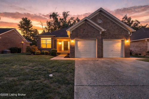 332 Reserves Blvd, Shepherdsville, KY, 40165-8377 | Card Image