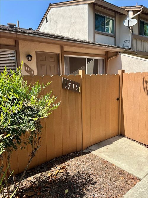 10-1715 N Gilbert St, Fullerton, CA, 92833-1616 | Card Image