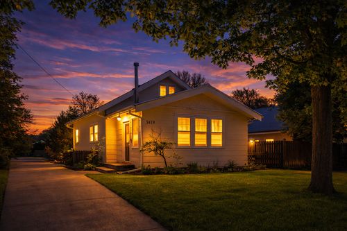 3452 Livingston Ave, Wayzata, MN, 55391-9207 | Card Image