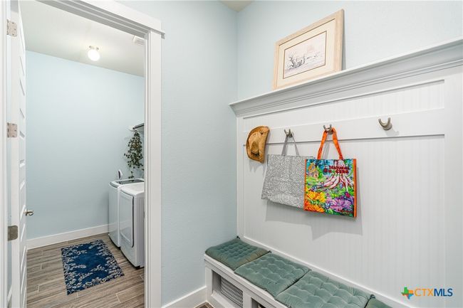 Mud Room looking into Utility Room. | Image 28