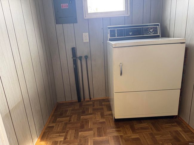 406 E Medcalf St, House other with 3 bedrooms, 1 bathrooms and null parking in Dale IN | Image 13