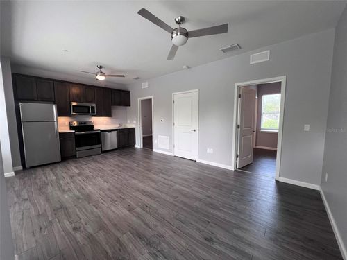 apt-6-204 Nw 18th St, GAINESVILLE, FL, 32603-2804 | Card Image