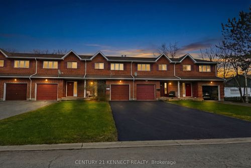 36 Nelson Trail, Welland, ON, L3C0J4 | Card Image