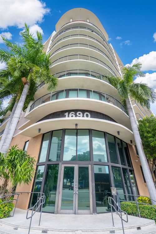 apt-608-1690 Sw 27th Ave, Miami, FL, 33145-2079 | Card Image