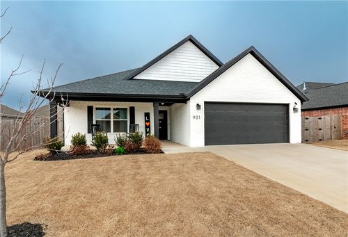 901 Sugar Pine St, Tontitown, AR, 72762-2217 | Card Image