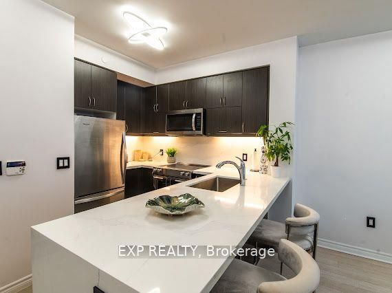 Residential in Toronto W06 3