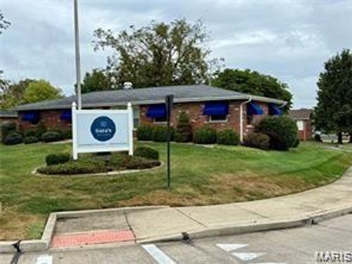 8803 Veterans Memorial Pkwy, O Fallon, MO, 63366-7540 | Card Image