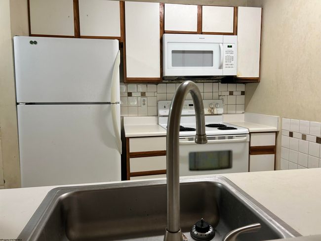 7205 University Commons Dr, Condo with 4 bedrooms, 4 bathrooms and 3 parking in Morgantown WV | Image 8