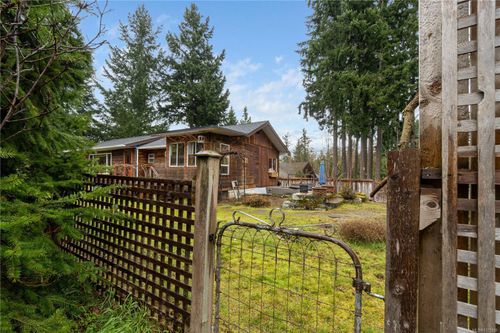 980 Poplar Way, Qualicum Beach, BC, V9K1X9 | Card Image