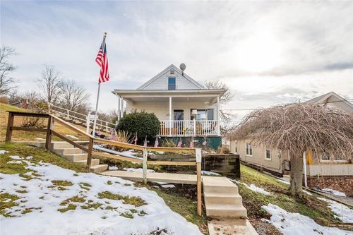 17 Hickory St, Burgettstown, PA, 15021-1214 | Card Image